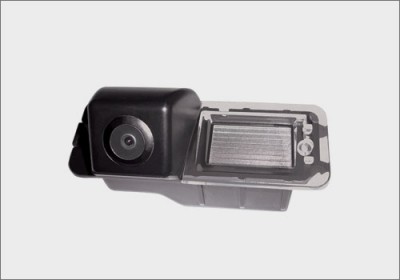Купить Автомобильные видеокамеры VOLKSWAGEN Golf 2010+: Видеокамера для установки в штатные места автомобиля CA-0836 за 4000.00руб.